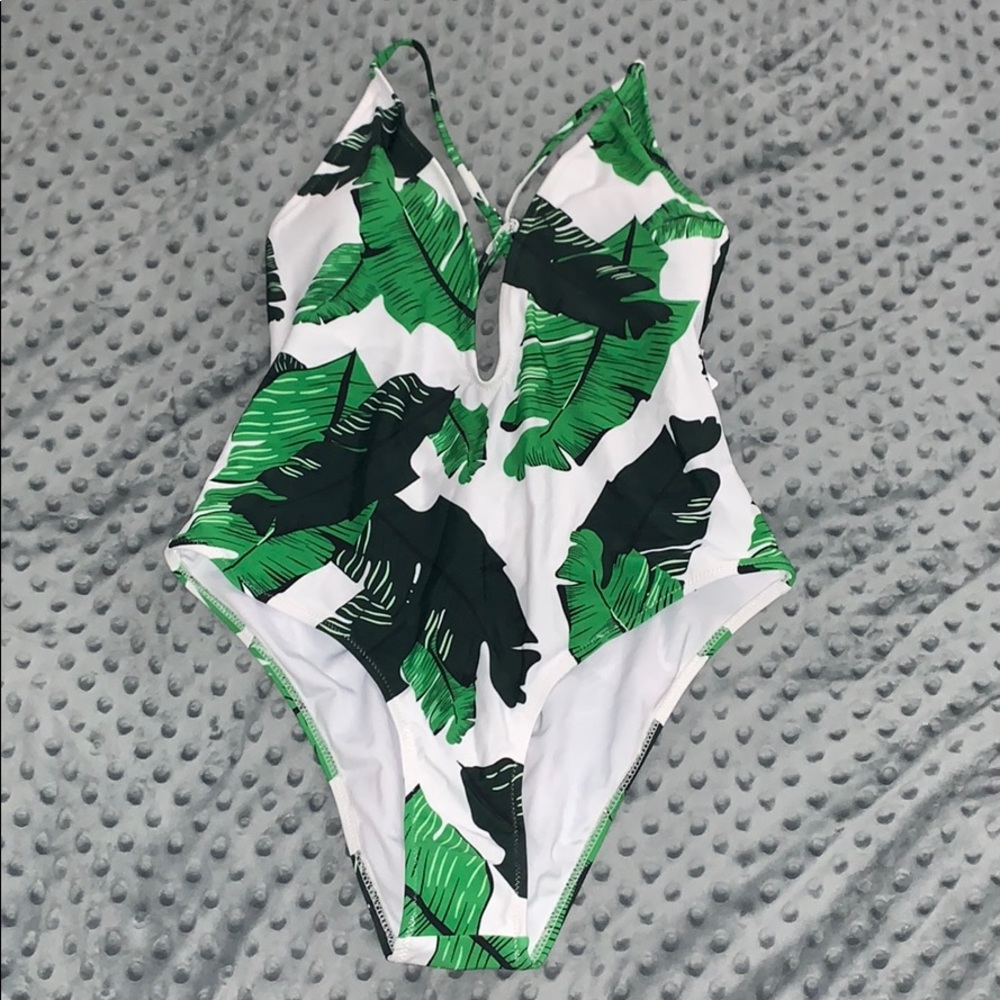 CUPSHE Tropical Leaf Deep V-Neck One Piece Suit